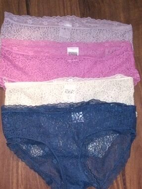 Women's Lace Bikini Panty 3-Pack - Pink, Cream & Navy